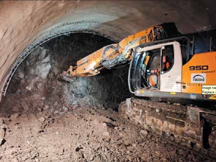 Slovenská republika, tunely na diaľničnej sieti – Tunel Okruhliak, Tunel Čebrať